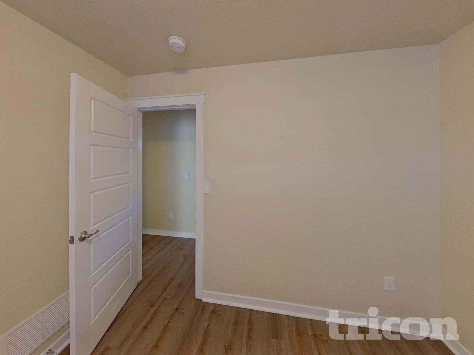 Building Photo - 2482 Ellingwood Dr