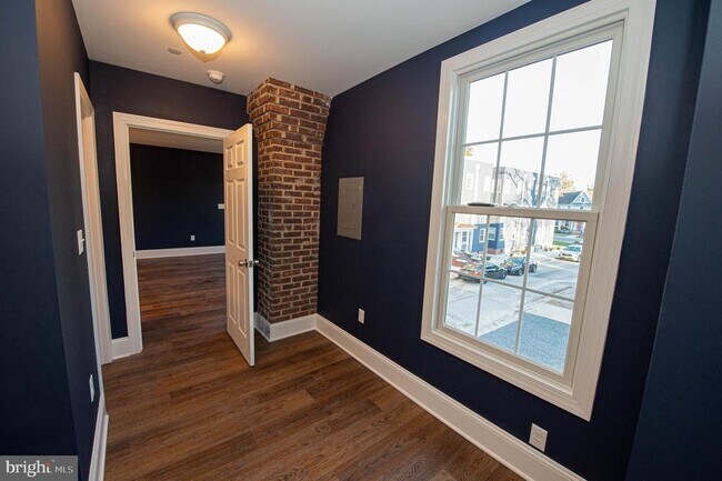 Building Photo - 106 Colonial Ct