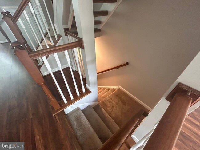 Building Photo - 1635 Elkwood Ct