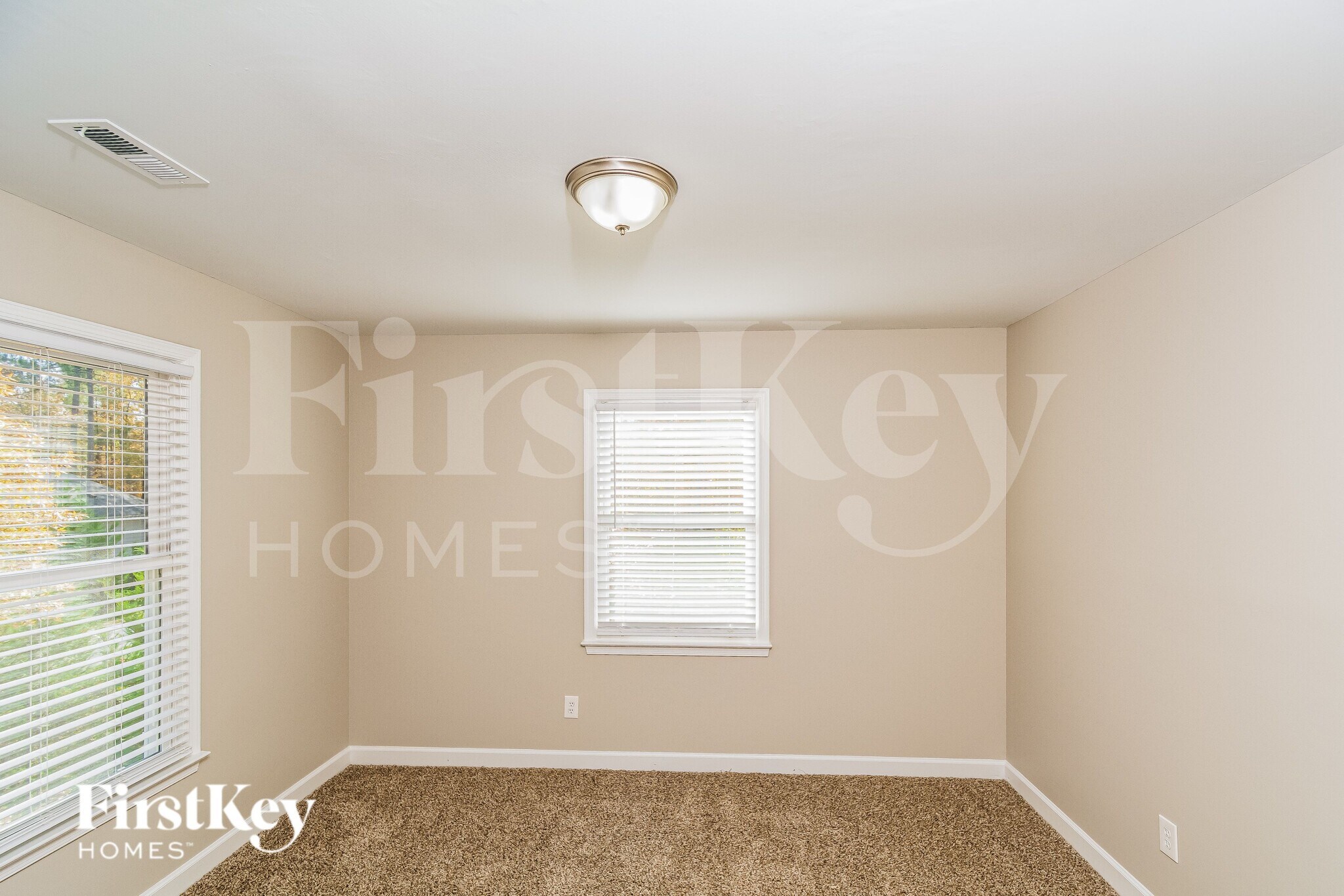 Building Photo - 701 Whitby Ct