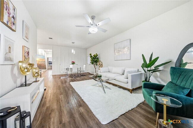 Building Photo - 5308 Rose Gdn Lp