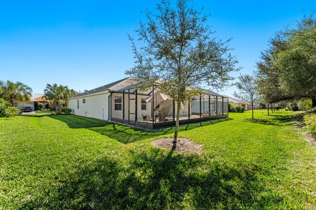 Building Photo - 6435 Montserrat Dr