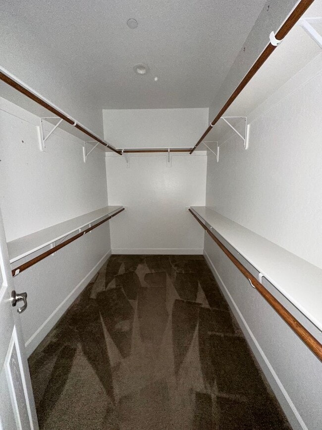 Building Photo - NW Visalia Home Coming Soon!