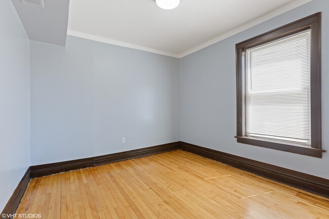 Building Photo - 7836 S Sangamon St
