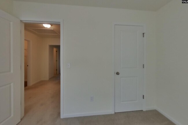 Building Photo - 1077 Crescent Moon Lp