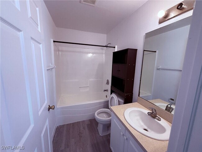 Primary Photo - 138 Gilbert Ave S