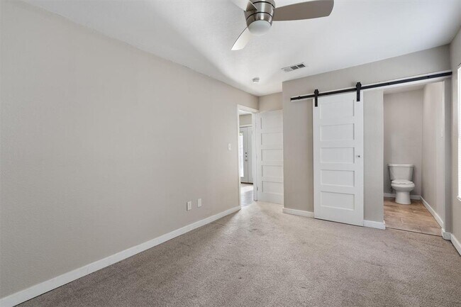 Building Photo - 4707 Little Hill Cir