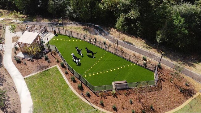 Building Photo - 1330 Fairmont Ave NW