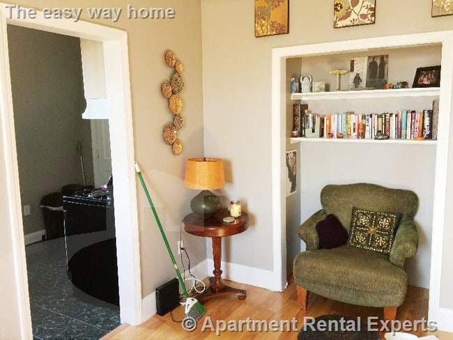 Building Photo - 358 Broadway