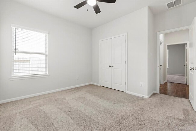 Building Photo - 5815 Jade Crest Ct