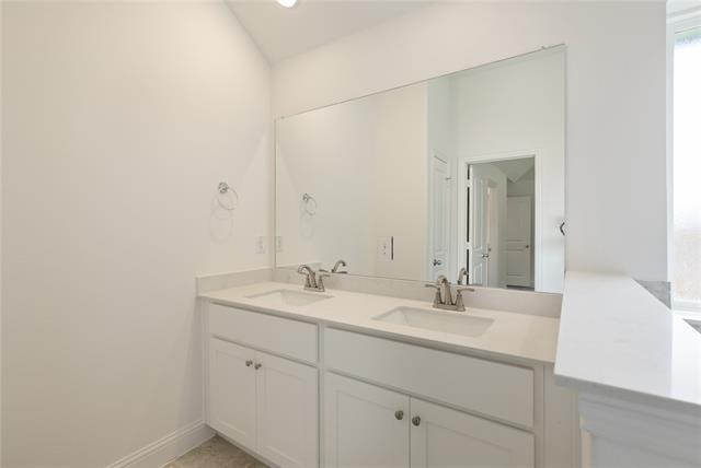 Building Photo - 1816 Laurel St