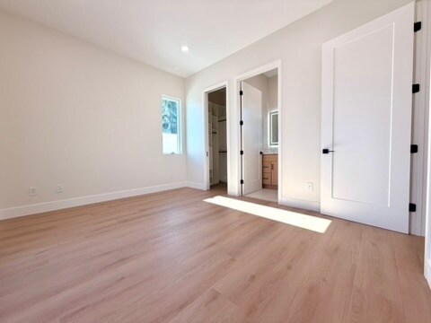 Building Photo - 27445 Cherry Creek Dr