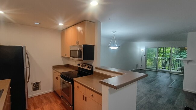 Building Photo - 16100 Bothell Everett Hwy