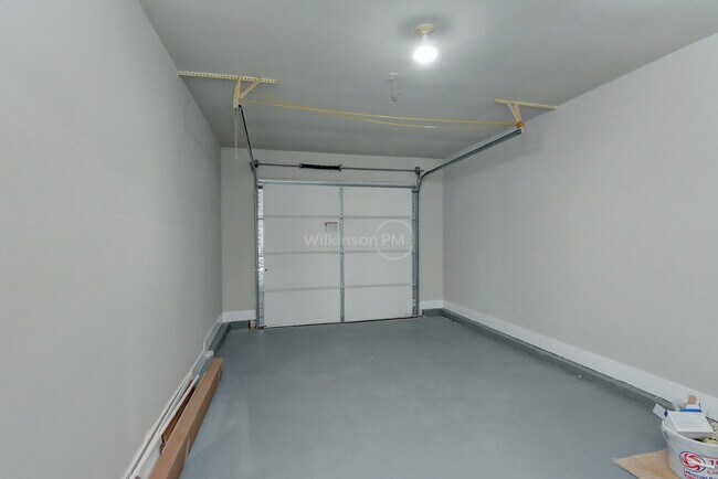 Building Photo - Beautiful 3br/2.5bth Home with Bonus Room ...