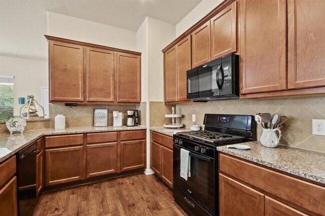 Building Photo - 122 Magnolia Colony Ct