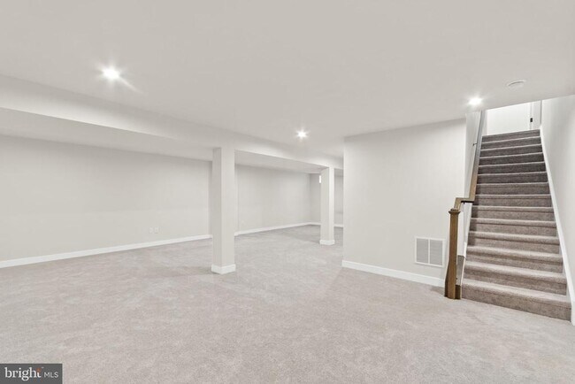 Building Photo - 105 Weston Dr