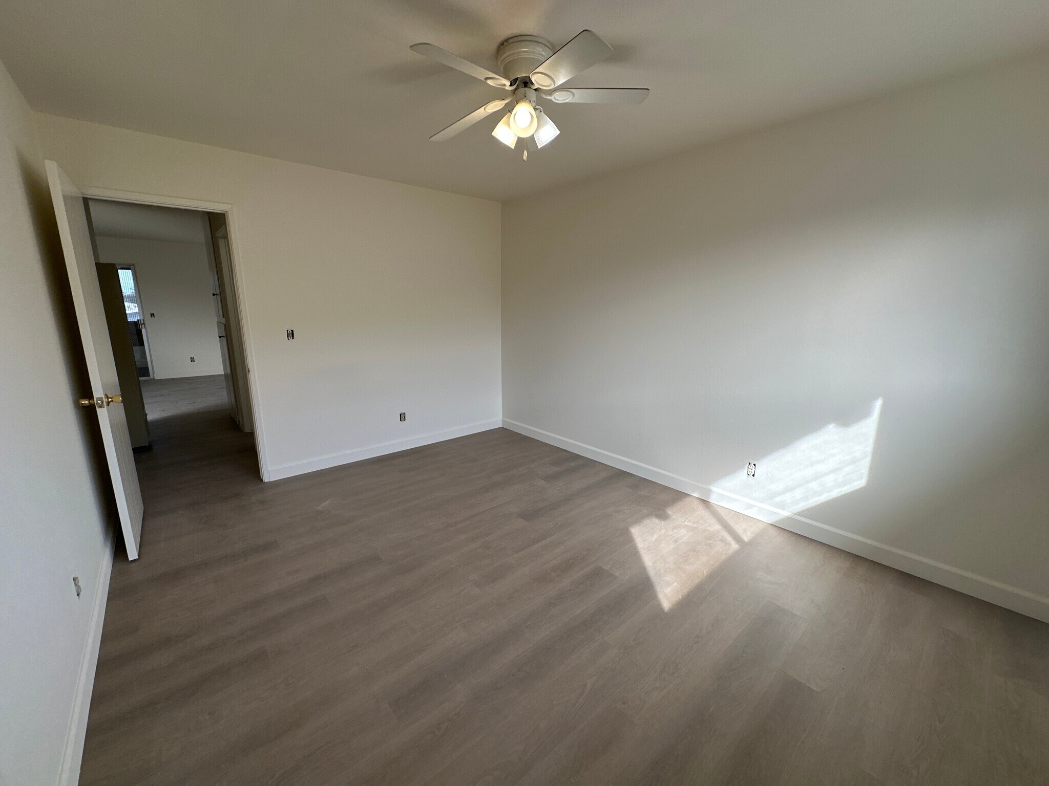 Building Photo - 17011 Pinehurst Ln