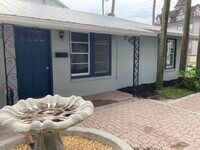 Building Photo - 612 Emmett St