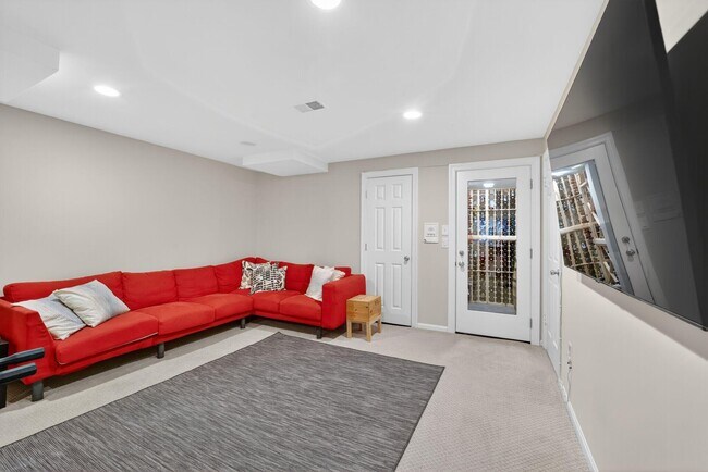 Building Photo - 5115 Cape Cod Ct