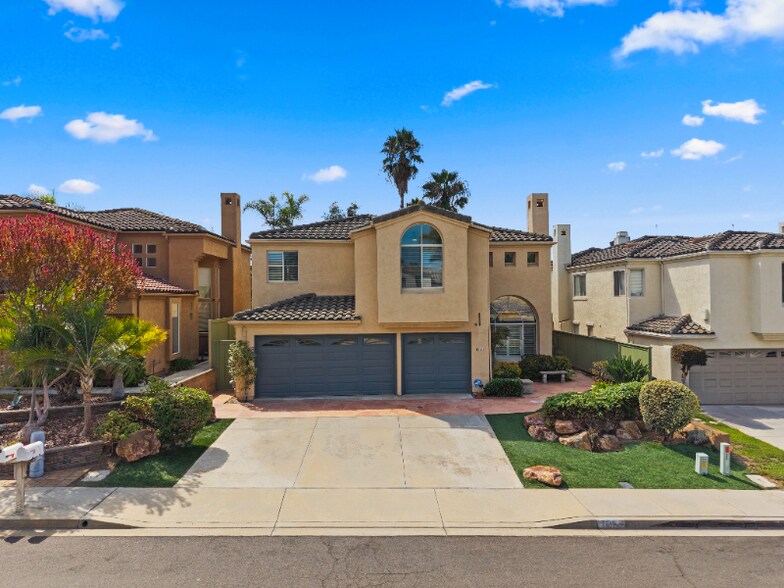 Primary Photo - 1542 Sapphire Ln