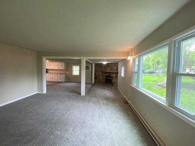 Building Photo - Large 2 bedroom for rent Perry