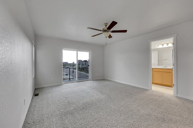 Building Photo - $2,550 - 3 Bed, 2.5 Bath Home in Colorado ...