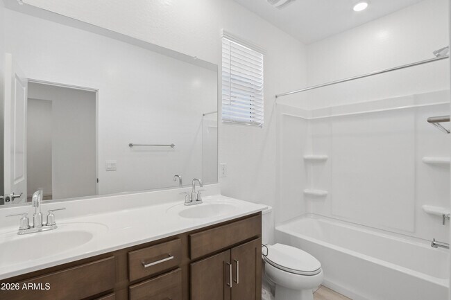 Building Photo - 25293 W Wayland Dr