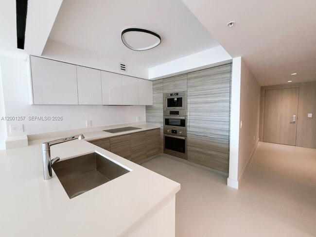 Building Photo - 330 Sunny Isles Blvd