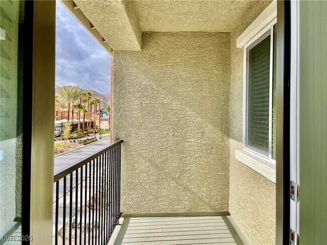 Building Photo - 12185 Scarlet Ember Rd