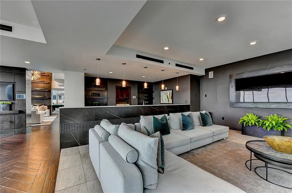 Building Photo - 855 Peachtree St NE