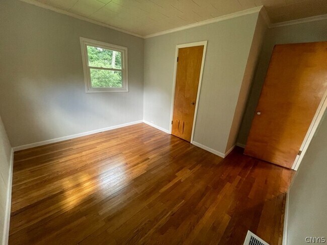 Bedroom 1, view 2 - 109 Lansdale Rd