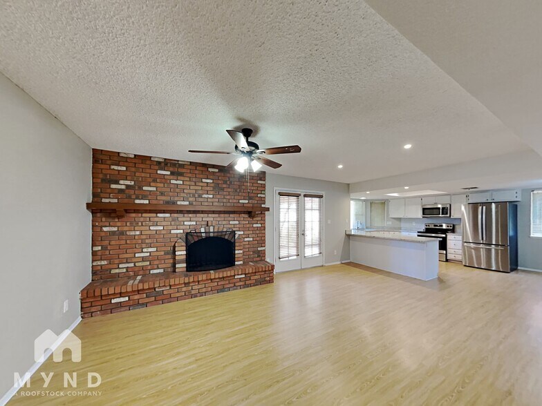 Building Photo - 19028 N 7th Dr