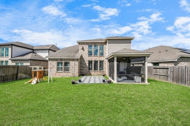 Building Photo - 8922 Golden Mist Dr