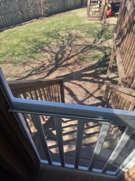 Building Photo - 1256 W Bluegrass Rd