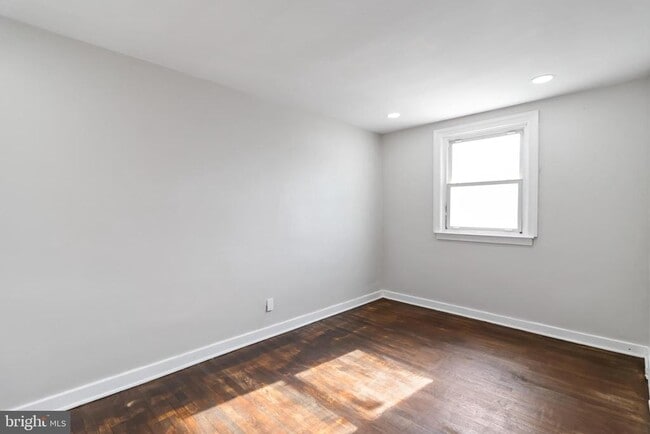 Building Photo - 7836 Fayette St