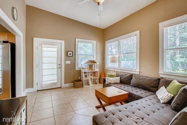 Building Photo - 1038 S Candler St