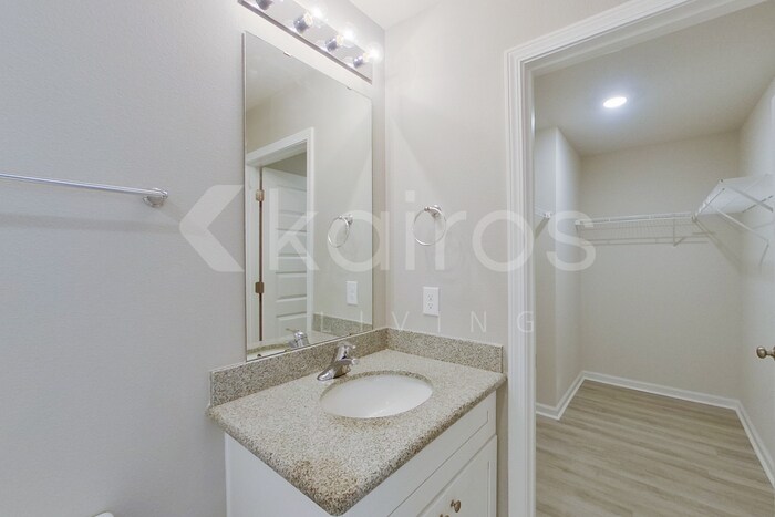 Building Photo - 4758 Malay Cir
