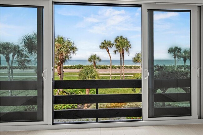 Building Photo - 724 Bayport Wy