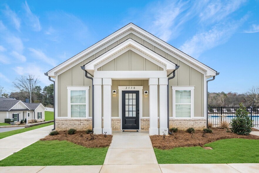 Building Photo - Forest Hill Villas | Apartment Homes
