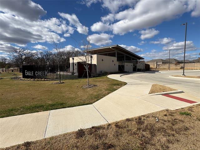 Building Photo - 1904 Tawny Dr