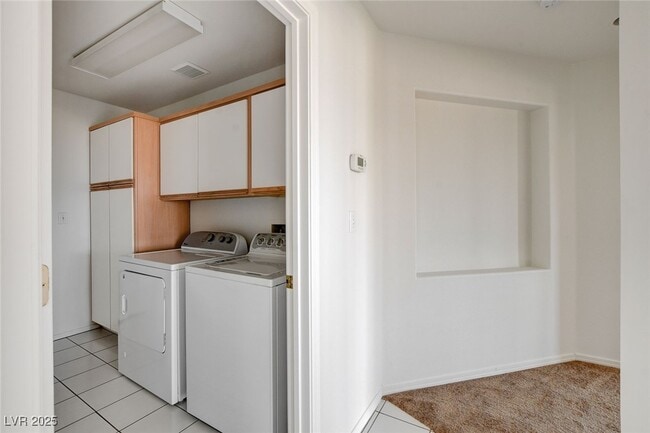 Building Photo - 10928 Button Willow Dr