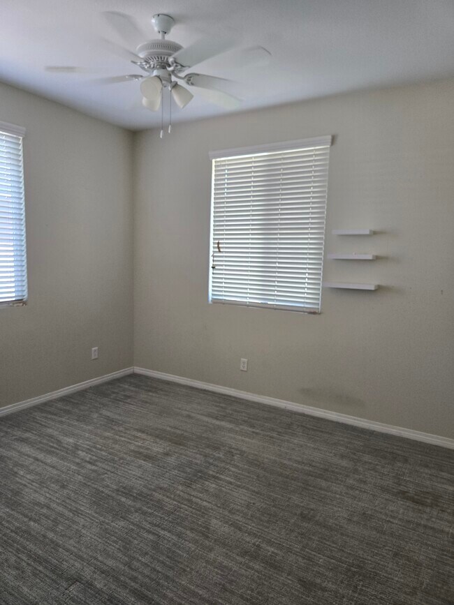 Building Photo - 3649 Mountain Shadows Ct
