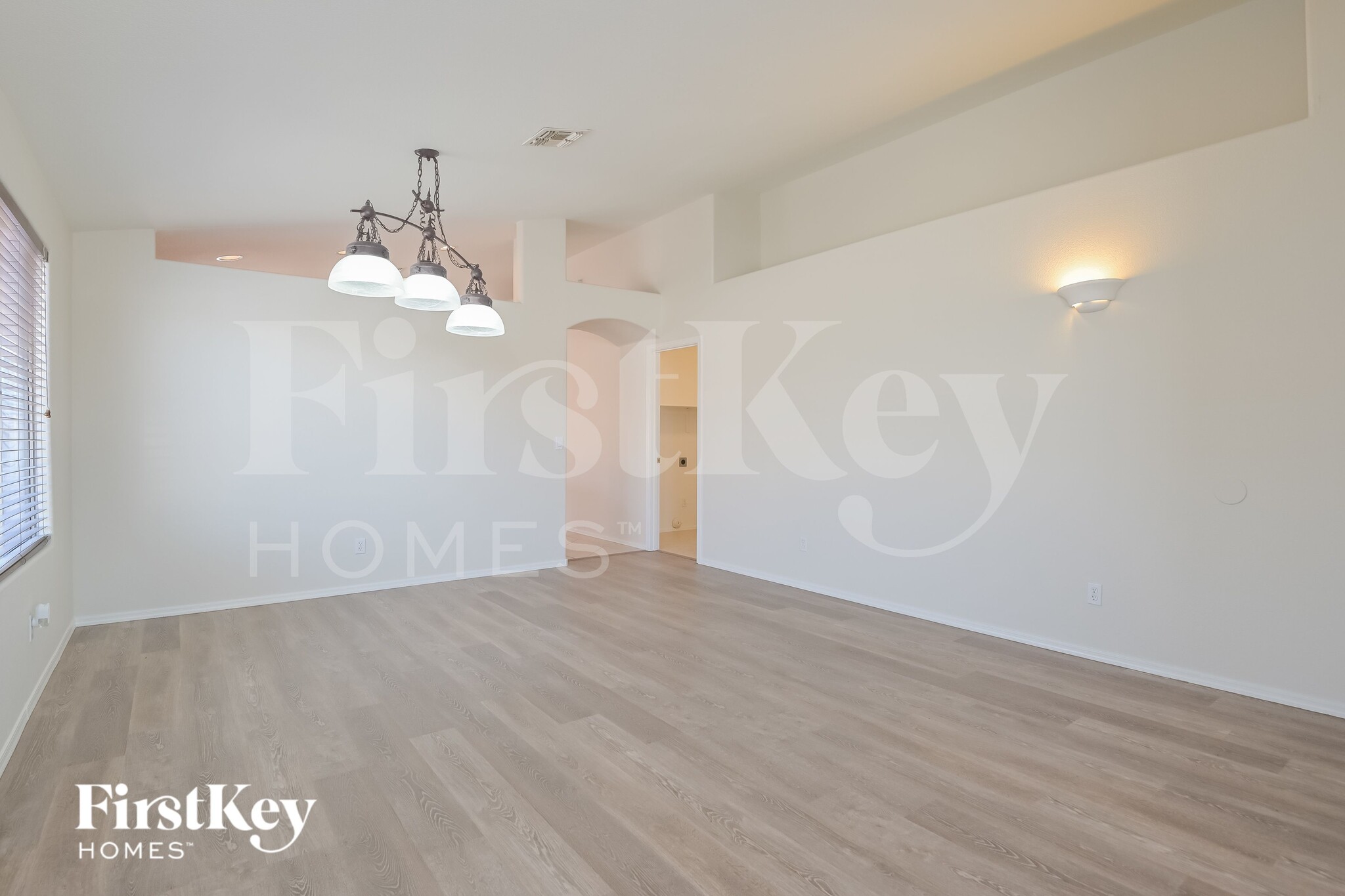 Building Photo - 6951 W Red Rock Dr