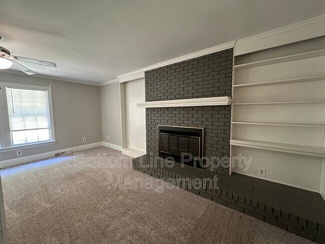 Building Photo - 1578 Trailwood Dr
