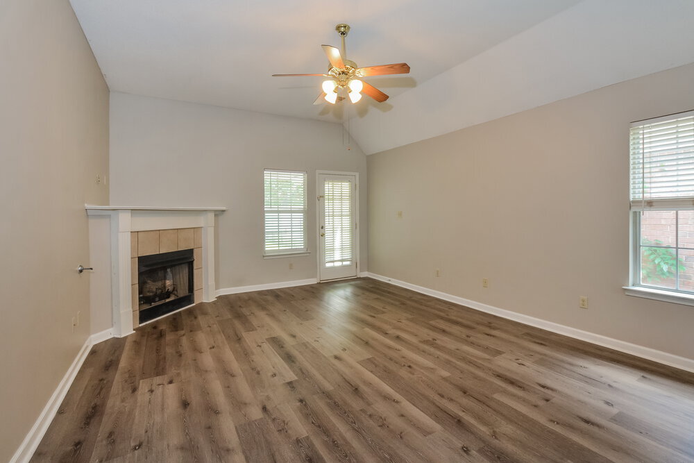 Building Photo - 8408 Cross Point Dr