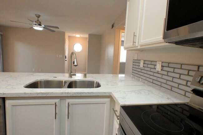 Building Photo - 2968 Juniper Hills Blvd