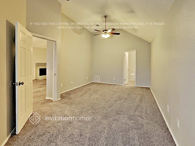 Building Photo - 2401 Baretta Dr