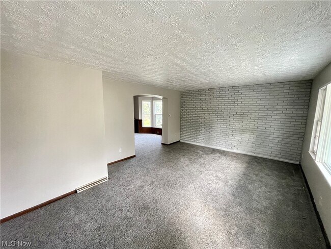 Building Photo - 2286 11th St SW