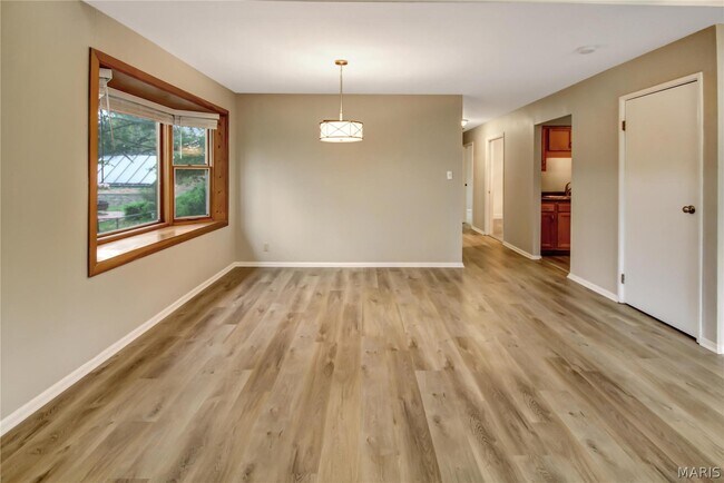 Building Photo - 3 Pem Rd