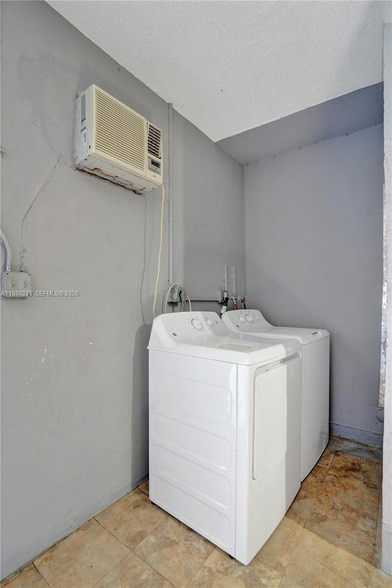 Building Photo - 2621 SW Natura Ave